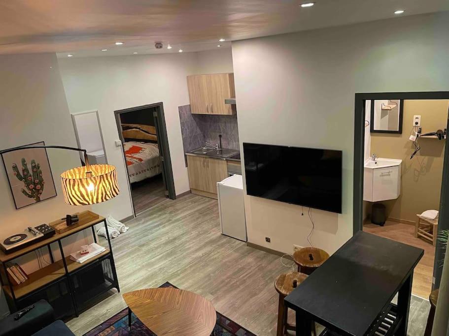 Appartement Hyper Centre 1 Huy Exterior foto